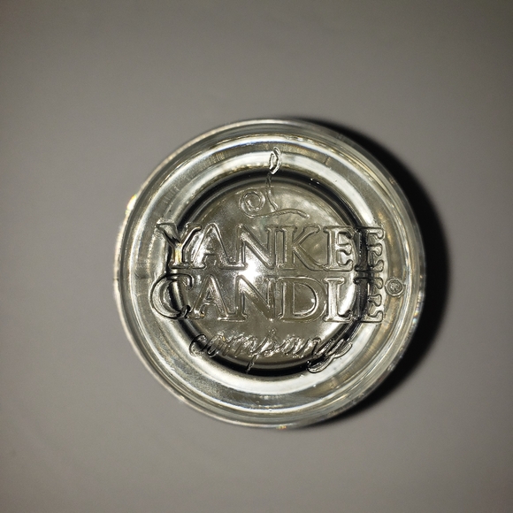 NEW YANKEE CANDLE 3.7oz MOTHER FLORAL BOUQUET Jar Housewarmer Candle - Picture 4 of 7